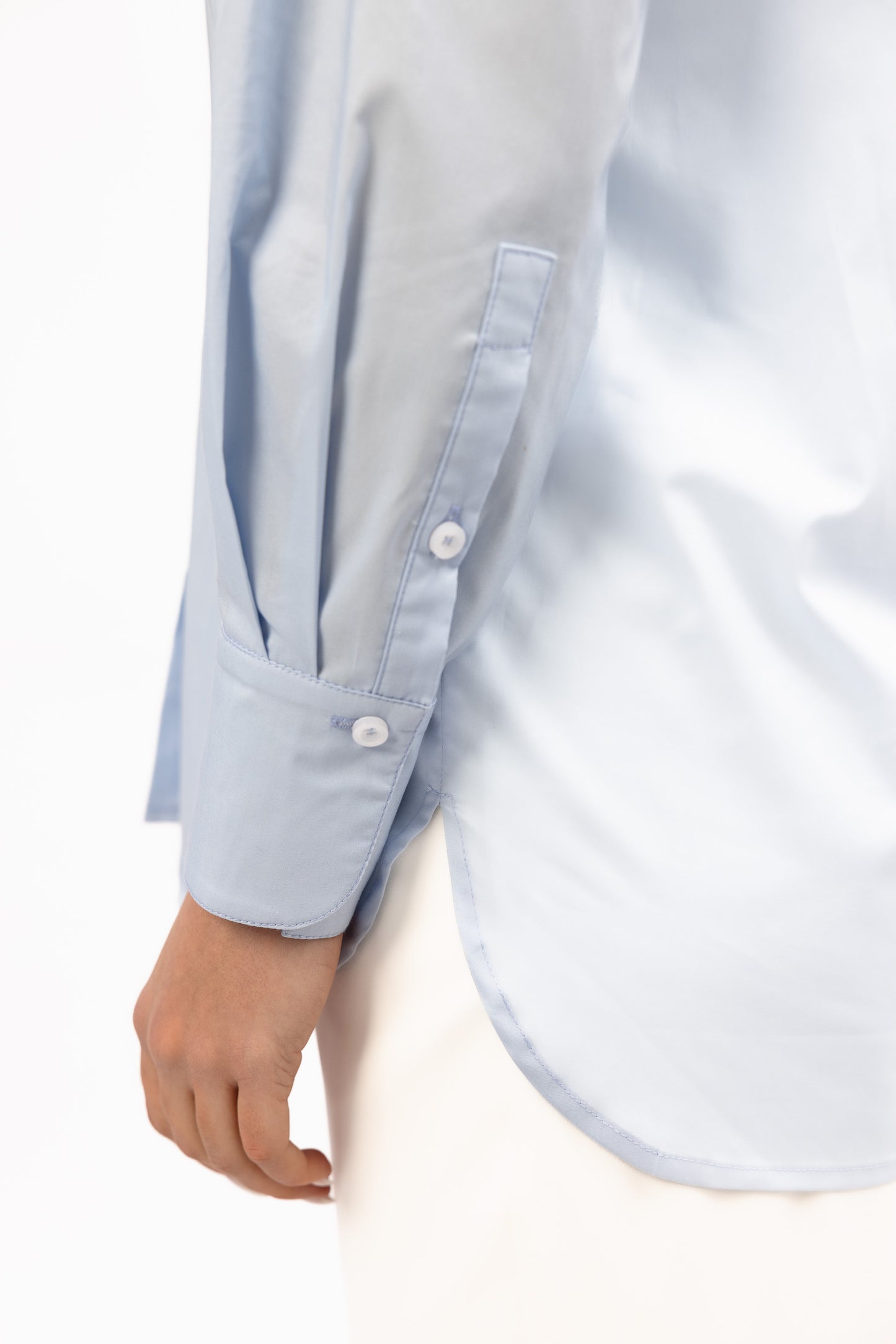 Chemise Essentielle – Bleu ciel